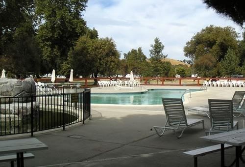 San Benito Rv & Camping Resort Paicines Luaran gambar